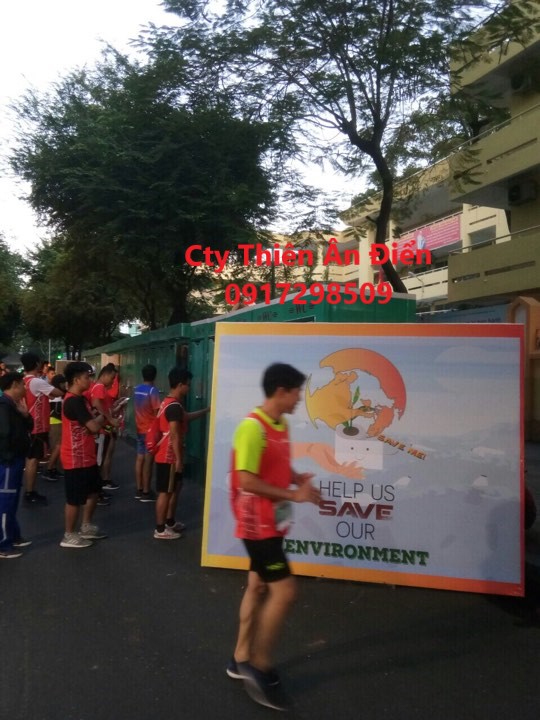 thuê nhà vệ sinh công cộng