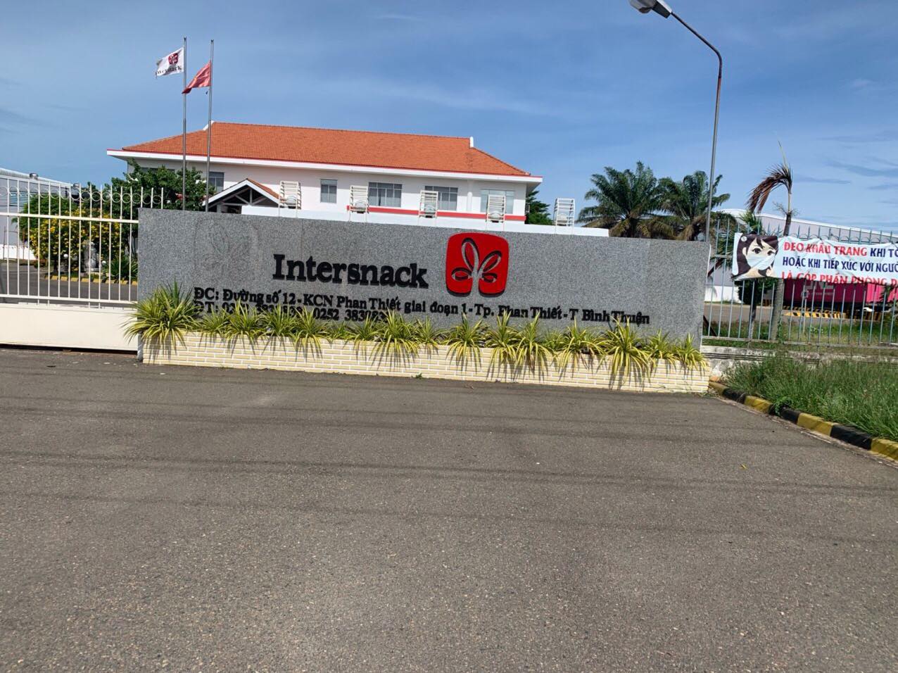 thuê nhà vệ sinh giá rẻ