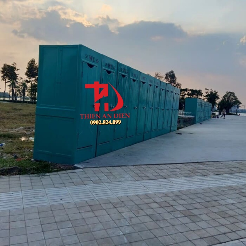 thuê toilet di động