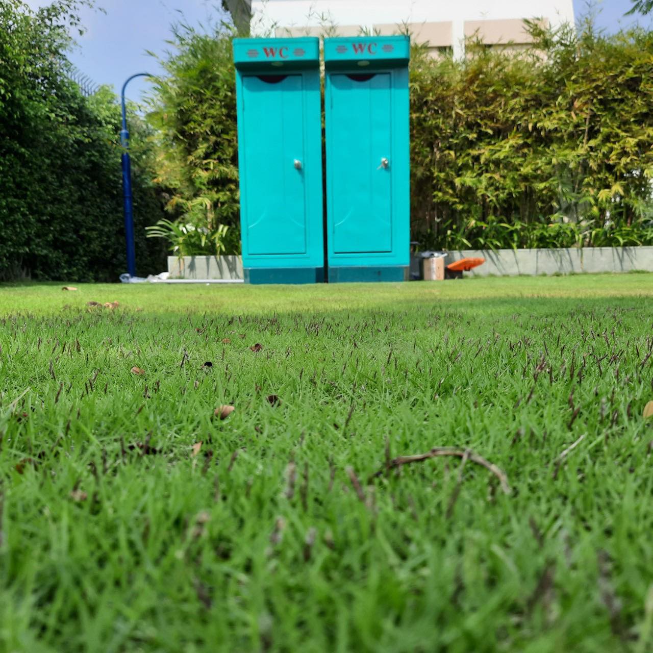 thuê toilet di động