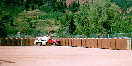 thuê nhà vệ sinh di động