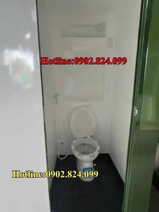 Đặt nhà vệ sinh lưu động và bể tự hoại Composite 5 khối
