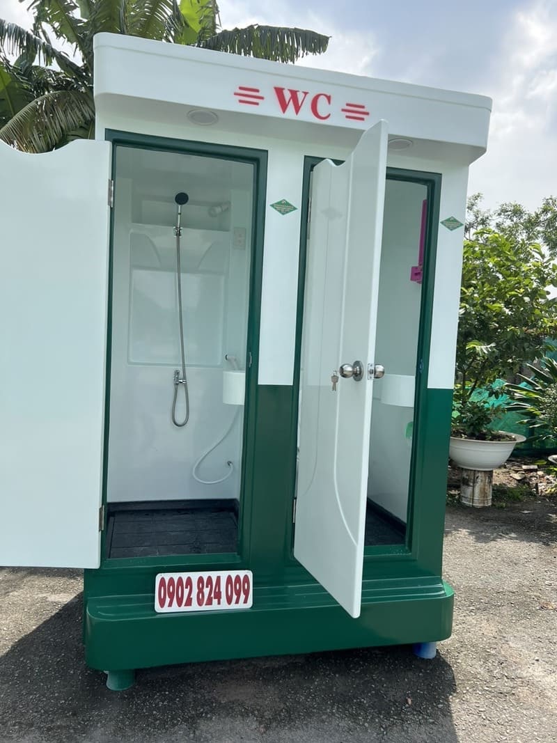 cabin vệ sinh kết hợp nhà tắm tại Công trường Quãng Ngãi