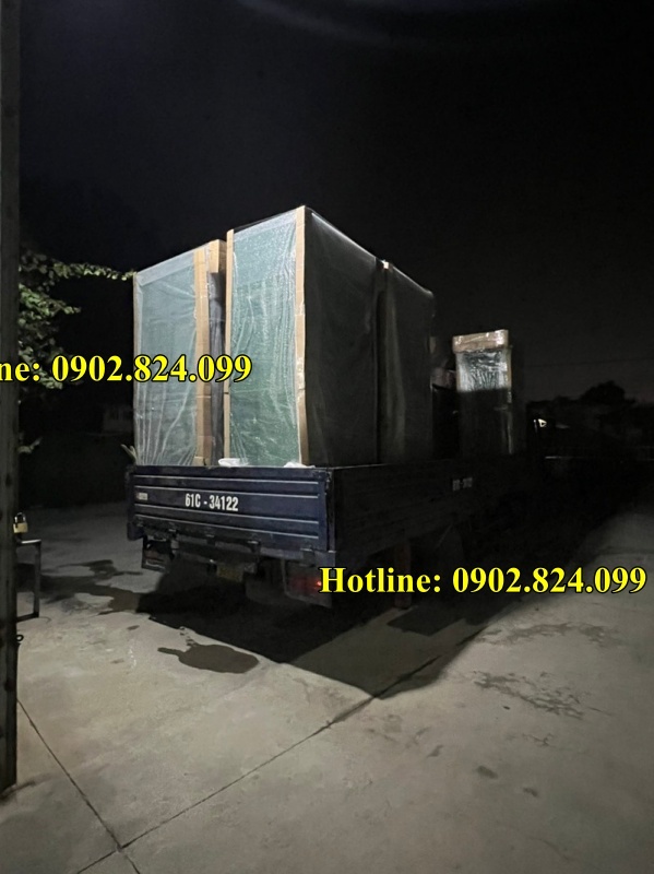 nha ve sinh composite