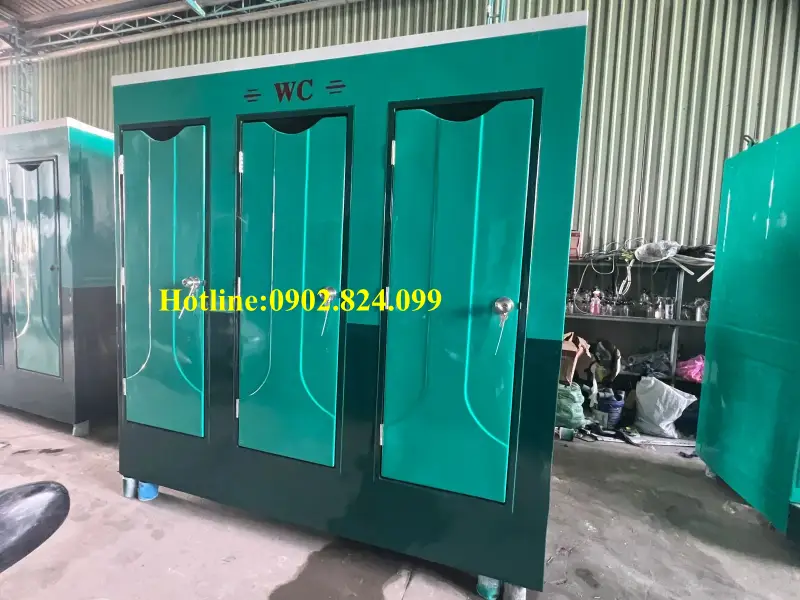 Nhà vệ sinh di động có cần đấu nối điện nước