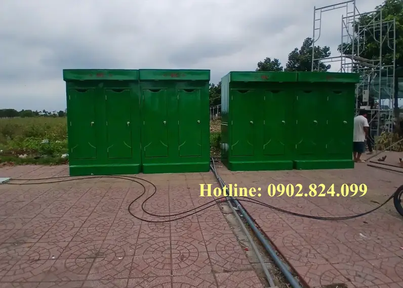Nhà vệ sinh lưu động đôi kết hợp bồn tự hoại lắp đặt tại Mỹ tho
