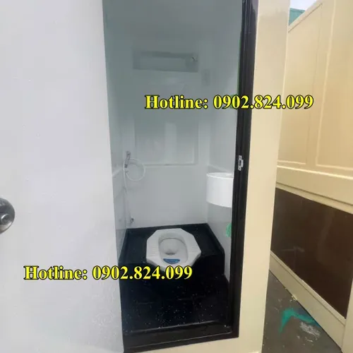 So Sánh Nhà Vệ Sinh Di Động Sản Xuất Trong Nước Và Hàng Nhập Khẩu: Lựa Chọn Nào Tối Ưu?