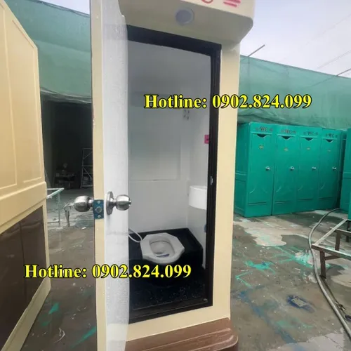 So Sánh Nhà Vệ Sinh Di Động Sản Xuất Trong Nước Và Hàng Nhập Khẩu: Lựa Chọn Nào Tối Ưu?