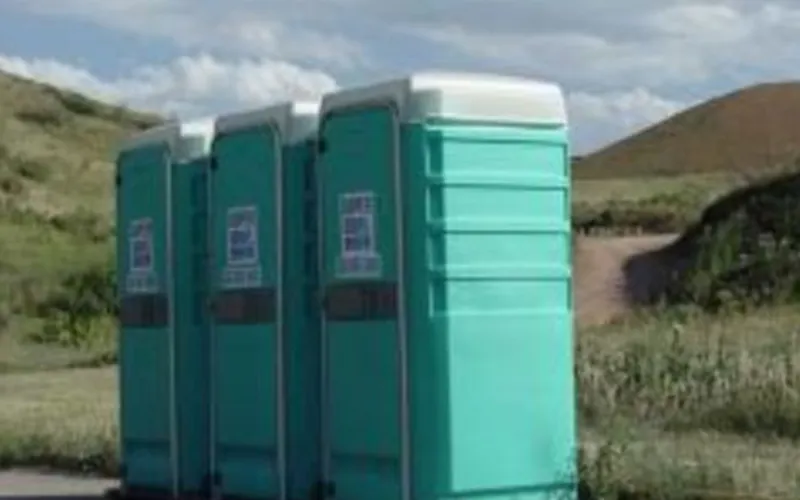 Nhà vệ sinh di động giá bao nhiêu?