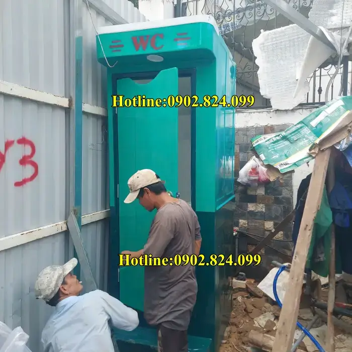 Toilet ngoài trời