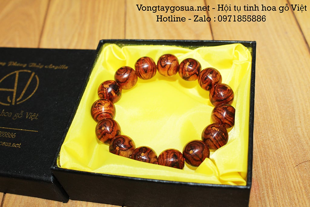 Vòng tay gỗ sưa đỏ 14mm x 15 hạt vân VIP