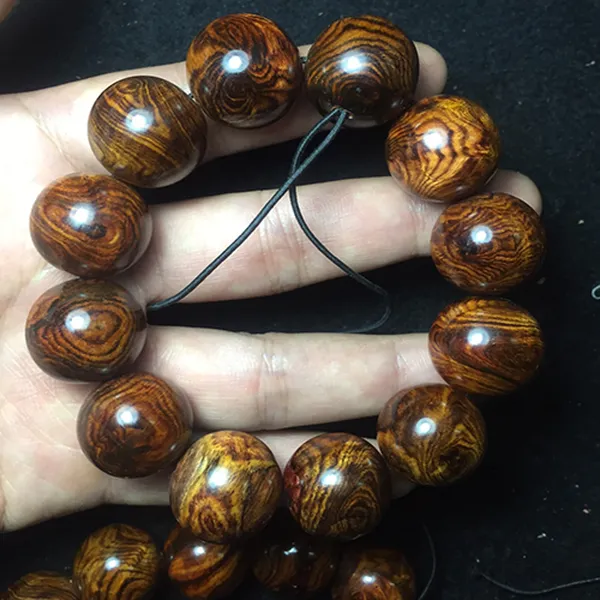 Chun sụn sưa đỏ 20mm Vân VIP