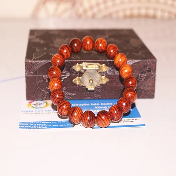 Vòng tay chun sụn sưa đỏ 10mm x 19 hạt MSV3