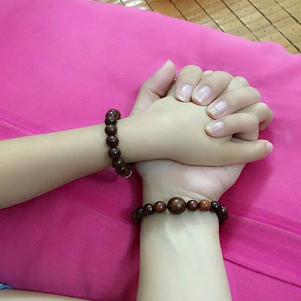 Vòng tay gỗ sưa 8mm x 21 hạt KM02