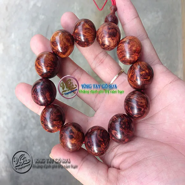 Vòng tay nu sưa đỏ 20mm X 12 hạt đẳng cấp nhất VN VIP68