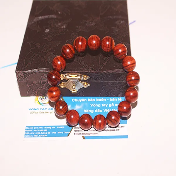 Vòng tay sưa đỏ 12mm x 17 hạt MSA3