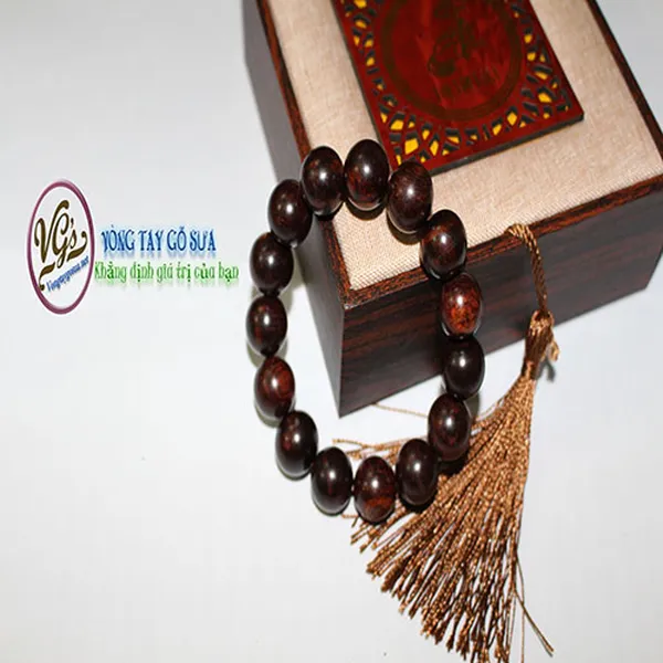 Vòng tay sưa đỏ 14mm x 15 hạt VN20