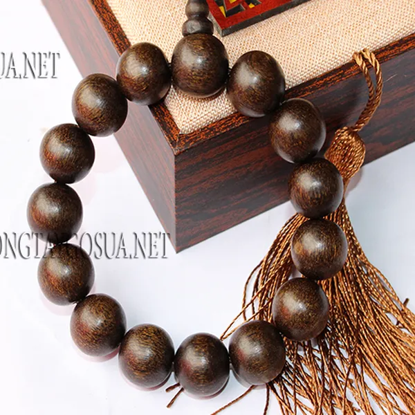 Vòng tay trầm hương 14mm x 15 hạt MS TH02