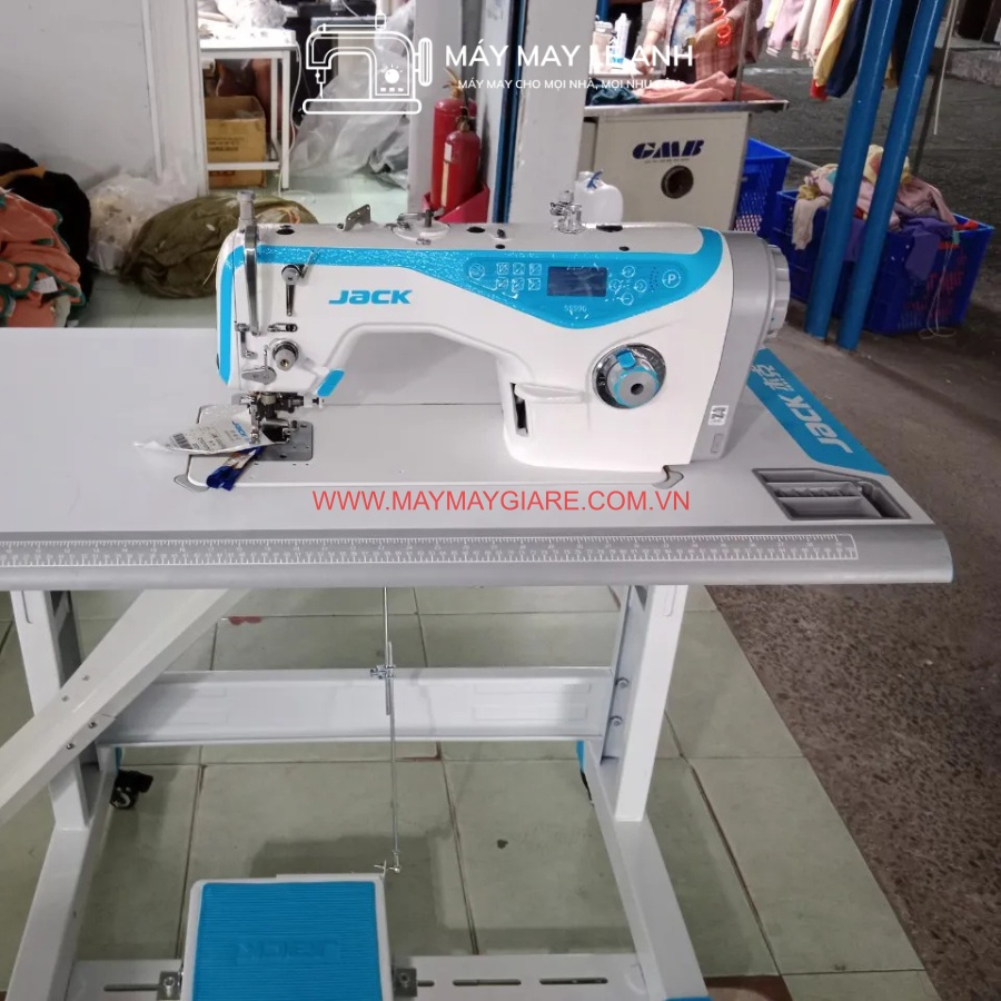 Máy 1 Kim JACK JK-5558G-WT Xén Liền Trục Đầu Máy Dầu Khô Có Cử Bọc Viền Máy 1 Kim JACK JK-5558G-WT Xén Liền Trục Đầu Máy Dầu Khô Có Cử Bọc Viền