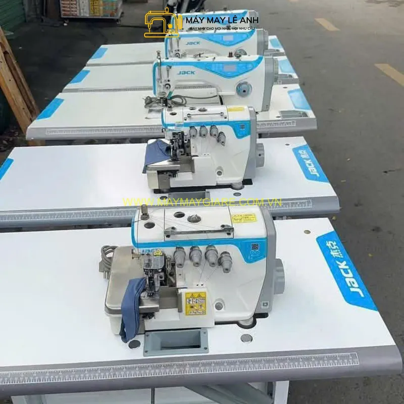 Máy Vắt Sổ Liền Trục Jack E4-4