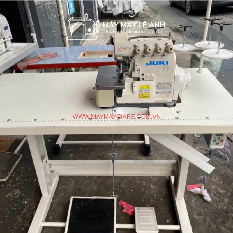 Máy Vắt Sổ Juki 6700 Liền Trục Chính Hãng Giá Tốt