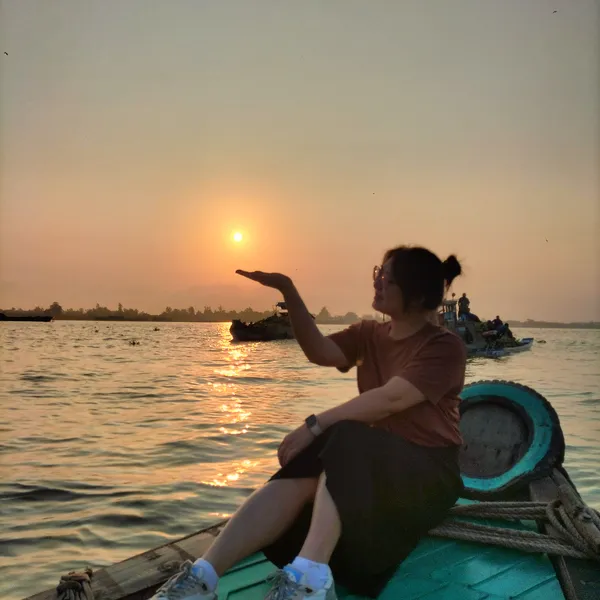 (CT01_MHH) - ĐÓN BÌNH MINH TRÊN DÒNG SÔNG HẬU