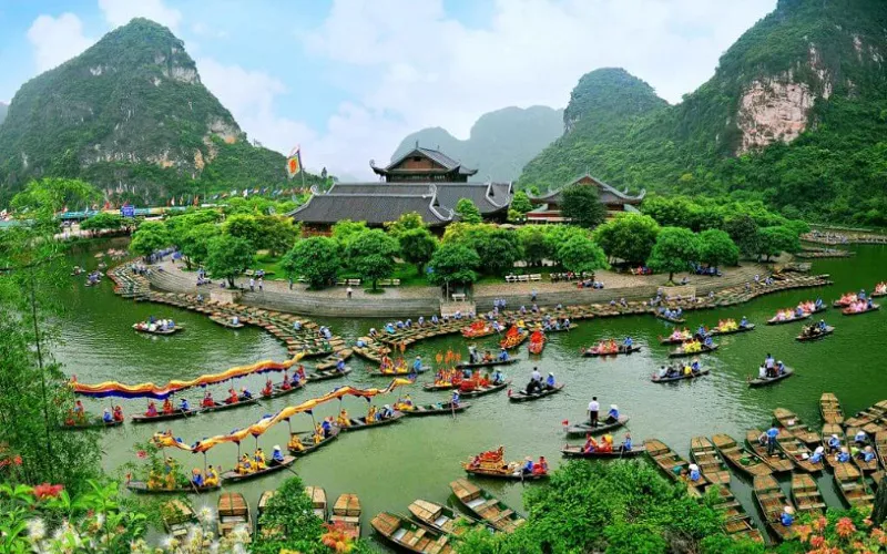 SMS_MB02 - TOUR HÀ NỘI - NINH BÌNH - HẠ LONG - YÊN TỬ - SAPA (6 NGÀY 5 ĐÊM)