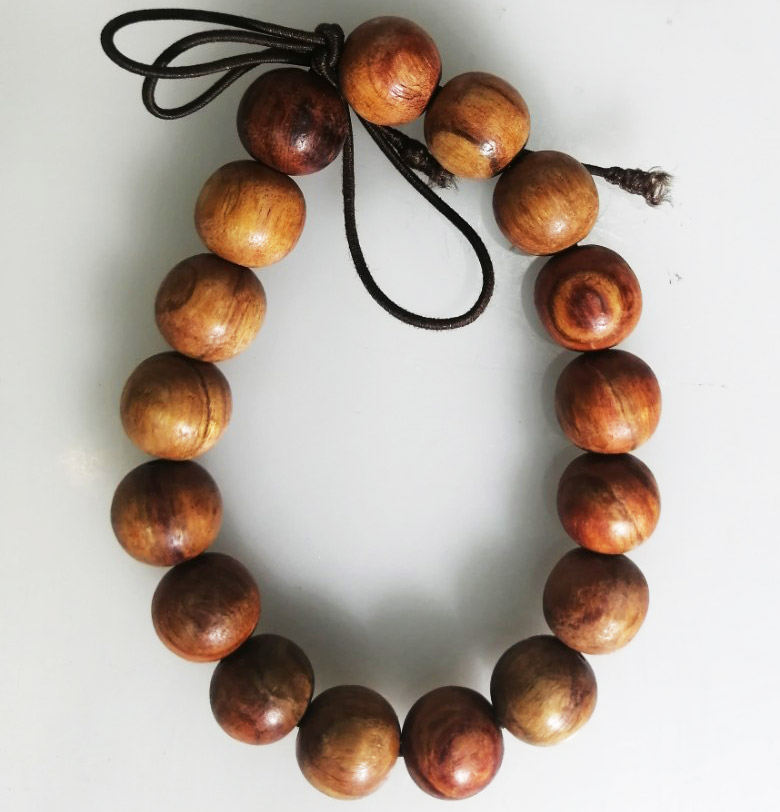 Vòng tay gỗ sưa 12 ly