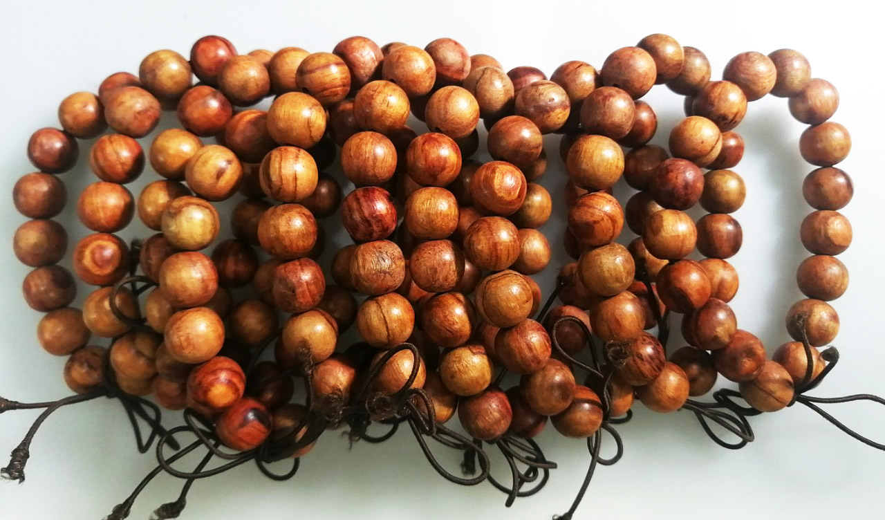 Vòng tay gỗ sưa