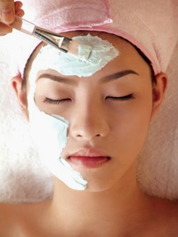 Dầu dừa và sữa chua đem lại làn da mịn màng