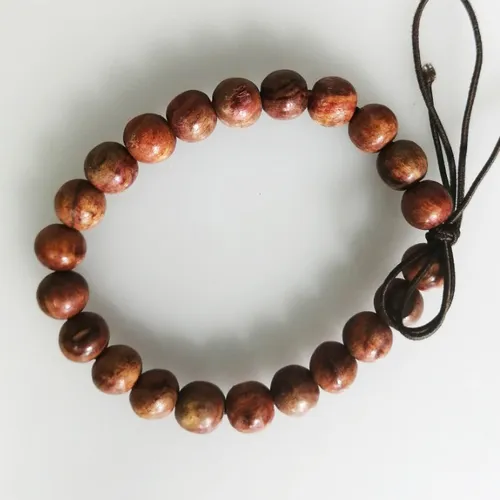 Vòng tay phong thủy gỗ sưa thiên nhiên 8 ly