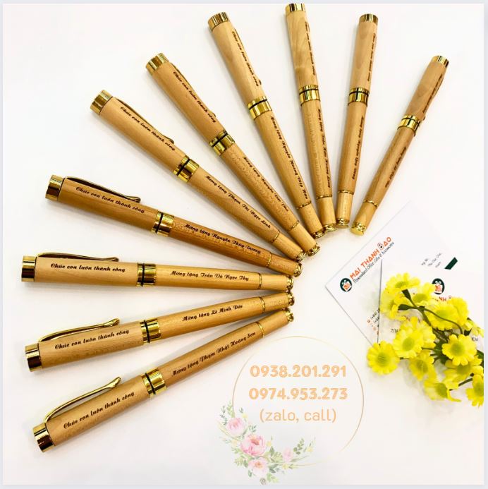 Bút gỗ khắc tên quà tặng đẹp giá rẻ hcm Bút gỗ khắc tên quà tặng đẹp giá rẻ hcm