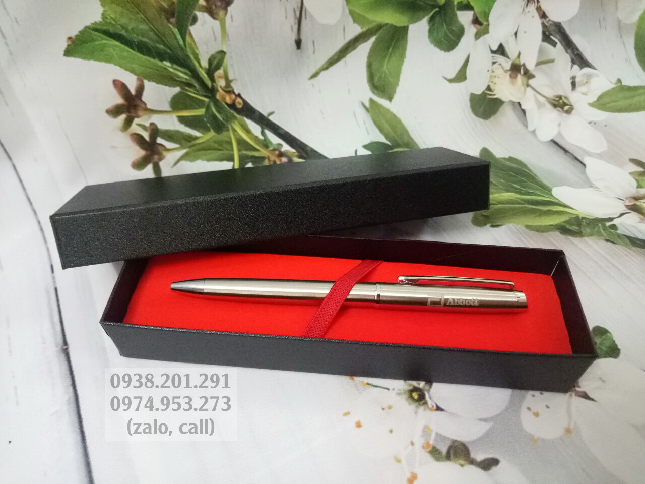 Bút ký cao cấp kim loại khắc tên làm quà tặng sinh nhật độc đáo ý nghĩa Bút ký cao cấp kim loại khắc tên làm quà tặng sinh nhật độc đáo ý nghĩa