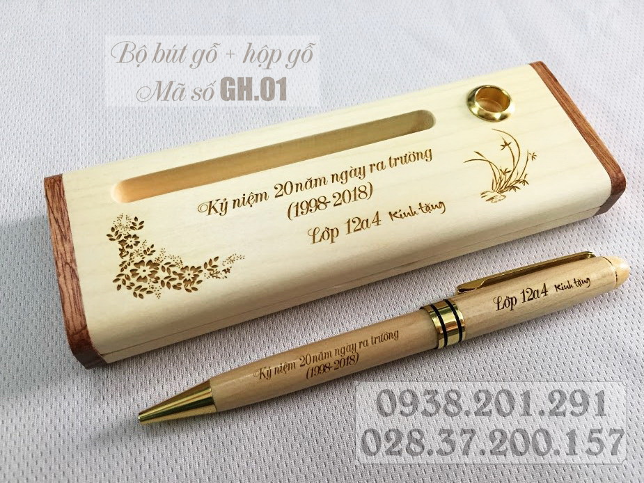 Bộ bút gỗ khắc tên làm quà tặng thầy cô ngày nhà giáo 20 11 đẹp ý nghĩa giá rẻ Bộ bút gỗ khắc tên làm quà tặng thầy cô ngày nhà giáo 20 11 đẹp ý nghĩa giá rẻ
