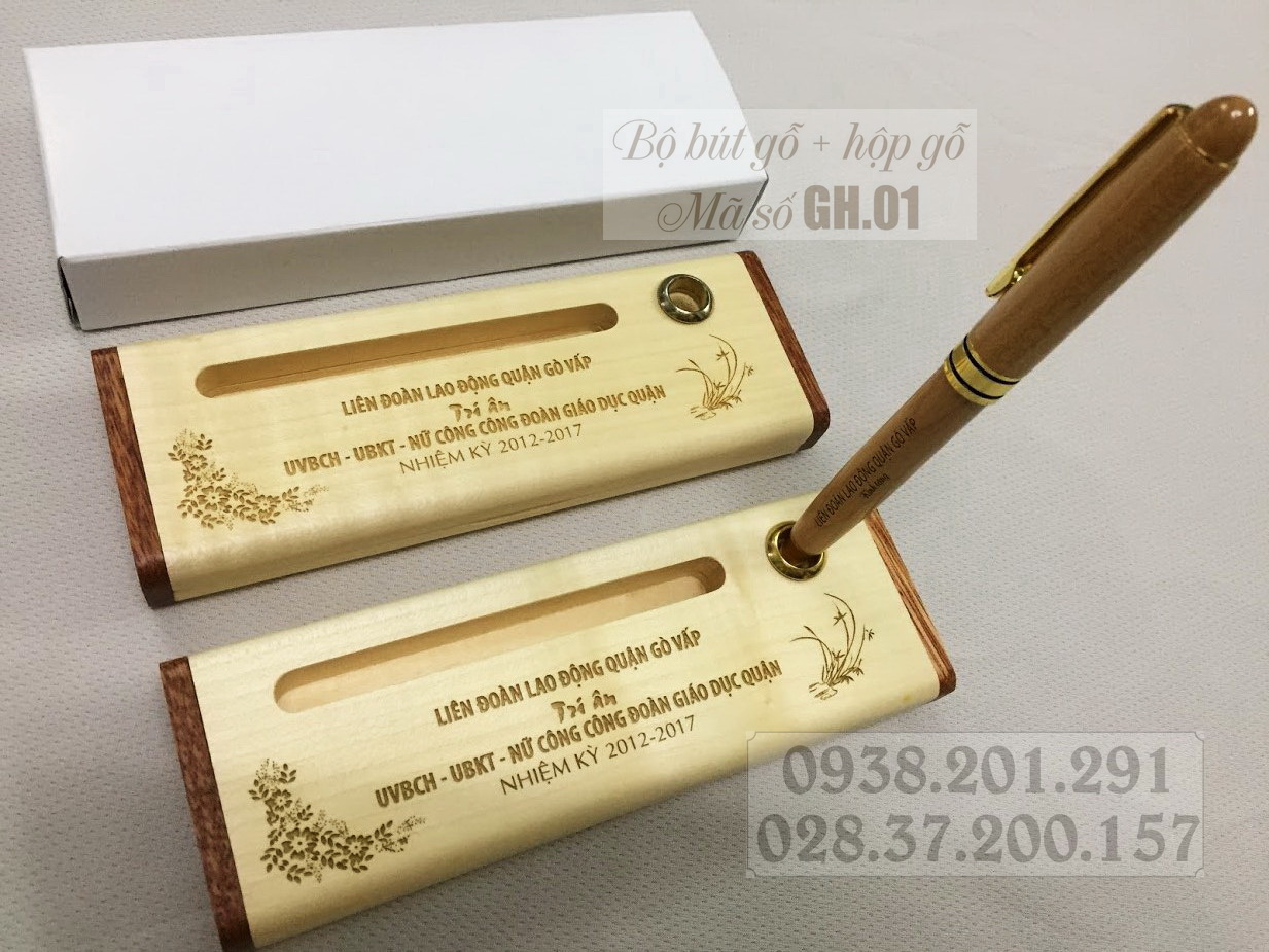 Bộ bút gỗ đẹp khắc tên theo yêu cầu giá rẻ tại tphcm thủ đức bình thạnh quận 1 2 3 4 5 6 7 8 9 10 11 12 Bộ bút gỗ đẹp khắc tên theo yêu cầu giá rẻ tại tphcm thủ đức bình thạnh quận 1 2 3 4 5 6 7 8 9 10 11 12