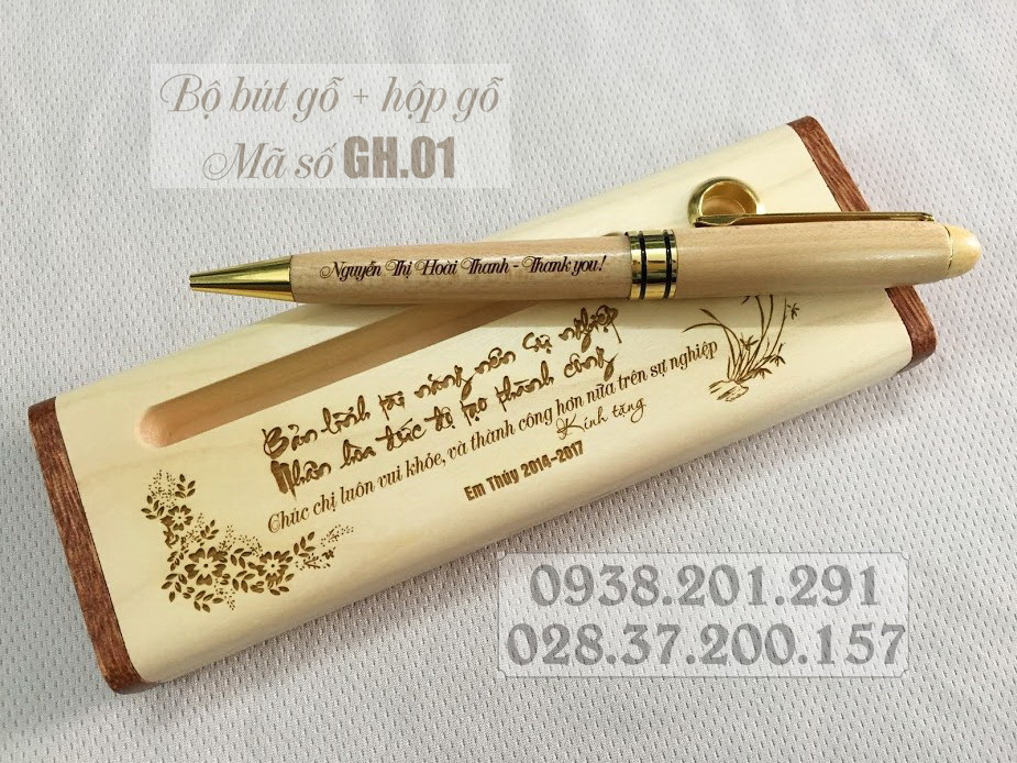 Bộ bút gỗ đẹp khắc tên theo yêu cầu giá rẻ tại tphcm thủ đức bình thạnh quận 1 2 3 4 5 6 7 8 9 10 11 12 Bộ bút gỗ đẹp khắc tên theo yêu cầu giá rẻ tại tphcm thủ đức bình thạnh quận 1 2 3 4 5 6 7 8 9 10 11 12