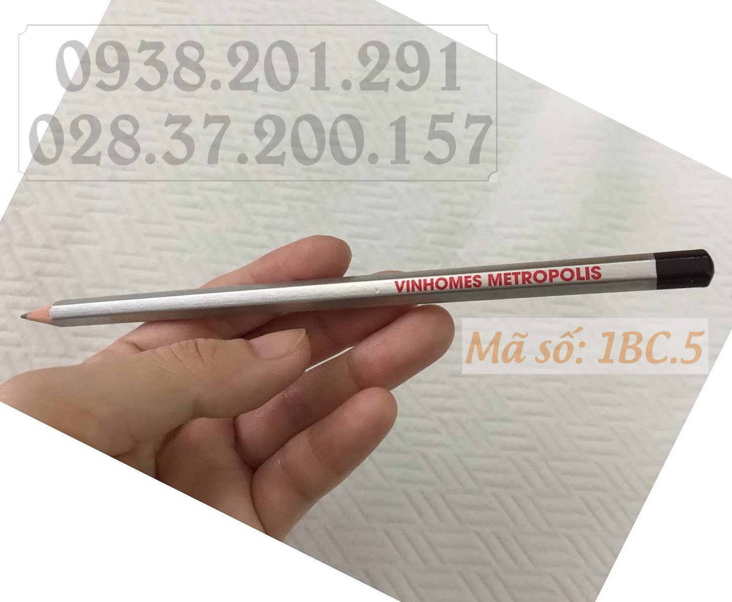 Bút chì viết chì gỗ 2B lục giác xanh dương in logo trường học làm quà tặng học sinh viên giá rẻ nhất Bút chì viết chì gỗ 2B lục giác xanh dương in logo trường học làm quà tặng học sinh viên giá rẻ nhất