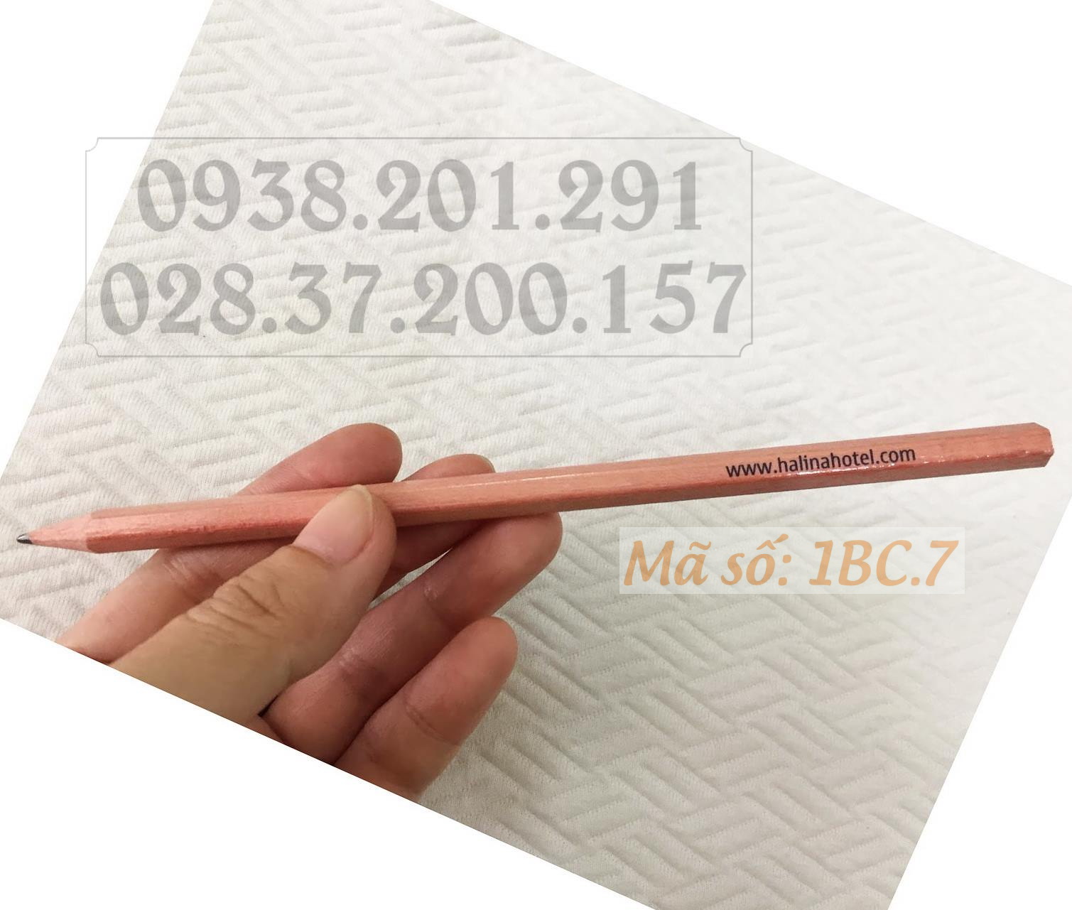 Đặt in viết chì gỗ 2b mềm màu hồng nhạt in logo làm quà tặng giá rẻ tại tphcm Đặt in viết chì gỗ 2b mềm màu hồng nhạt in logo làm quà tặng giá rẻ tại tphcm