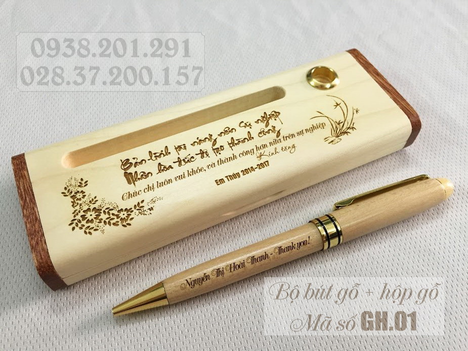 Bút gỗ khắc tên được sử dụng phổ biến hiện nay Bút gỗ khắc tên được sử dụng phổ biến hiện nay