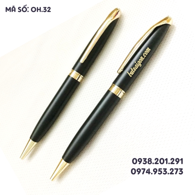 Bút ký dạng bút bi đen mờ cài vàng in logo công ty giá rẻ Bút ký dạng bút bi đen mờ cài vàng in logo công ty giá rẻ