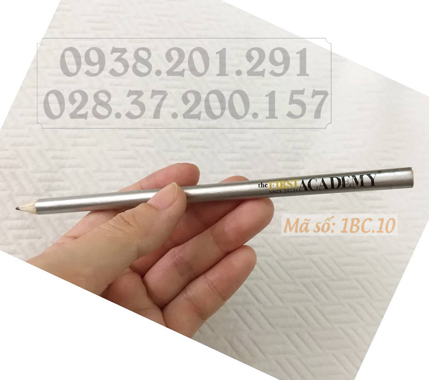 Đặt in bút chì màu bạc có logo tên công ty giá rẻ nhất tphcm số lượng nhiều Đặt in bút chì màu bạc có logo tên công ty giá rẻ nhất tphcm số lượng nhiều