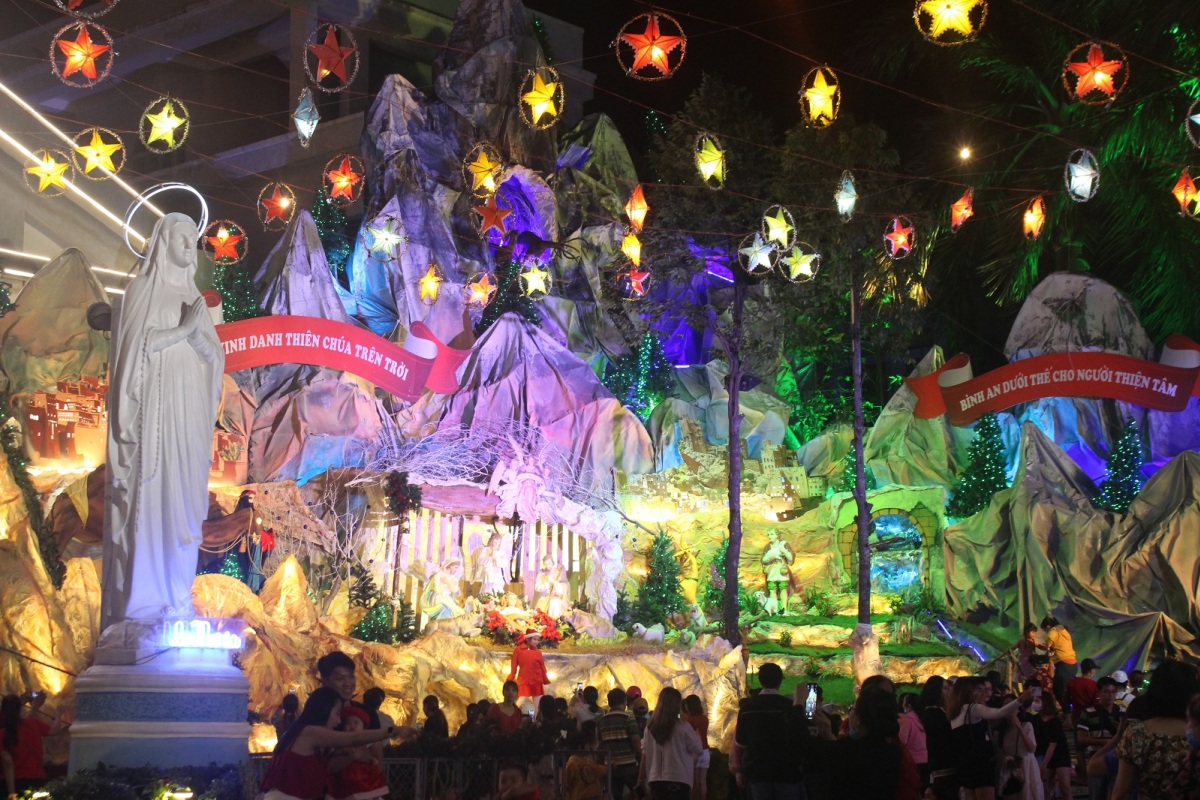 Trang trí Giáng sinh noel ở quận 8 Phạm Thế Hiển, TPHCM Trang trí Giáng sinh noel ở quận 8 Phạm Thế Hiển, TPHCM