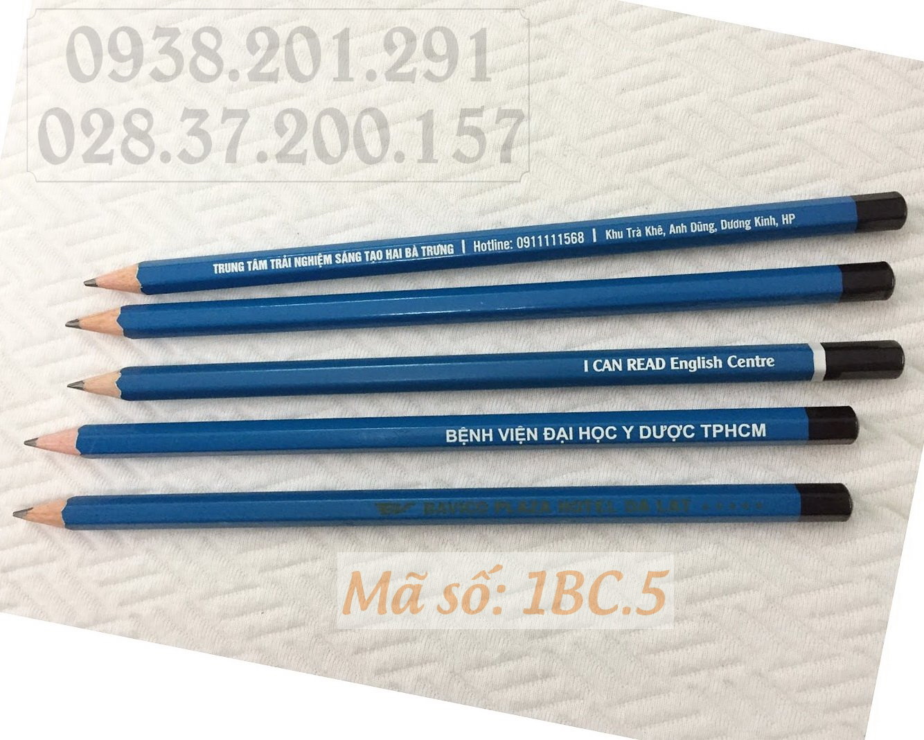 Đặt in bút chì xanh dương có tên công ty và logo làm quà tặng giá rẻ nhất tphcm Đặt in bút chì xanh dương có tên công ty và logo làm quà tặng giá rẻ nhất tphcm