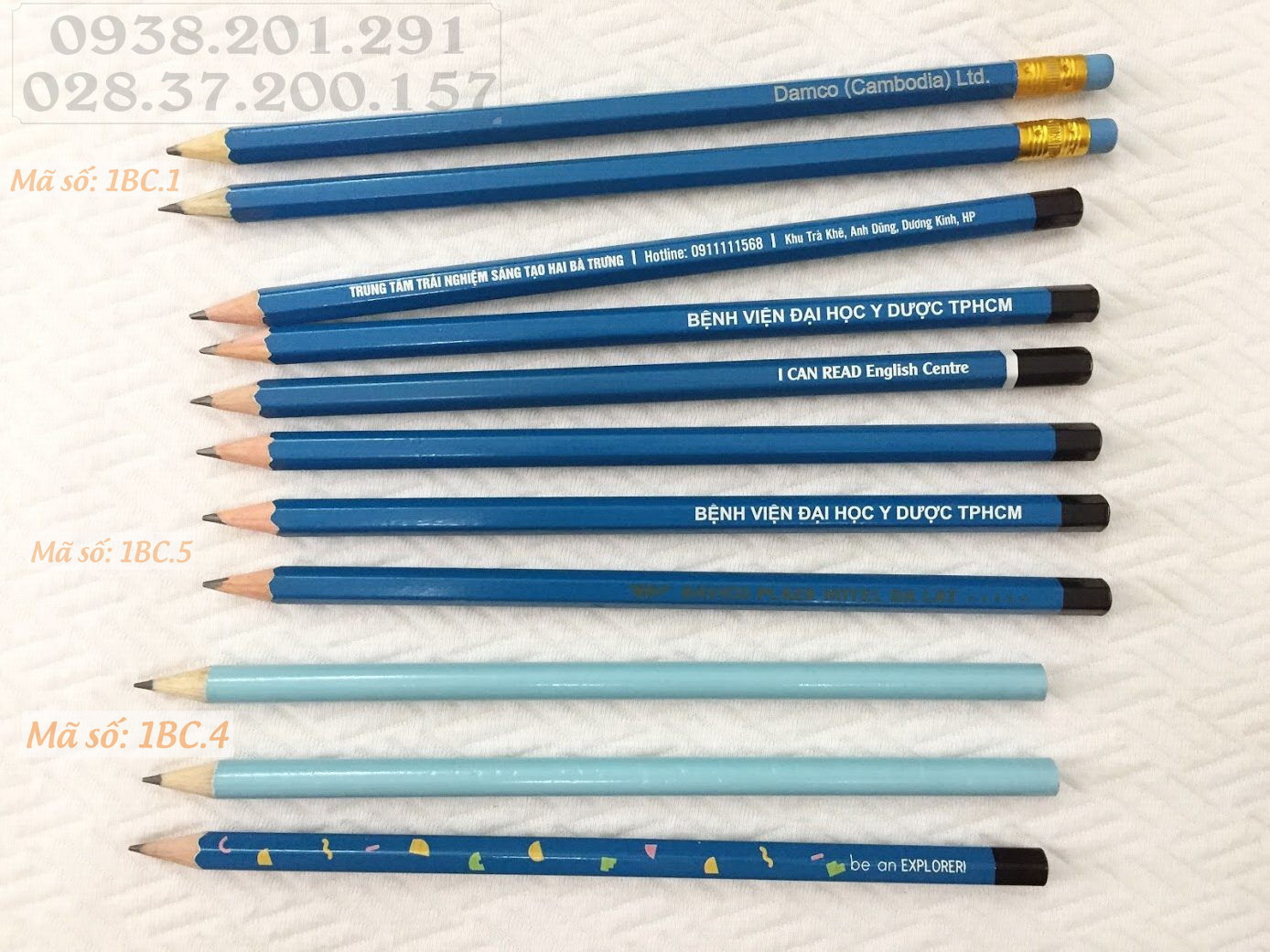 Đặt in bút chì xanh dương có tên công ty và logo làm quà tặng giá rẻ nhất tphcm Đặt in bút chì xanh dương có tên công ty và logo làm quà tặng giá rẻ nhất tphcm