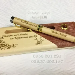 Chất liệu bút ký có khắc tên được ưa chuộng