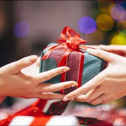 Tổng hợp những quà tặng sinh nhật ý nghĩa nhất 2021