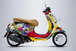 Decal xe vespa: Mẫu dán xe phong cách cá tính