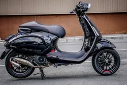 Giá thay dàn áo xe vespa tháo sơn sửa chi tiết