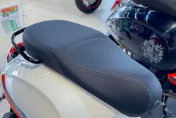 Yên Xe Vespa Sprint: Bảng Giá, Bọc Yên Chuẩn Form