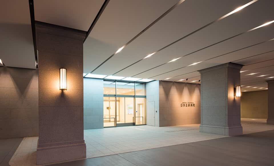 Lối vào bệnh viện